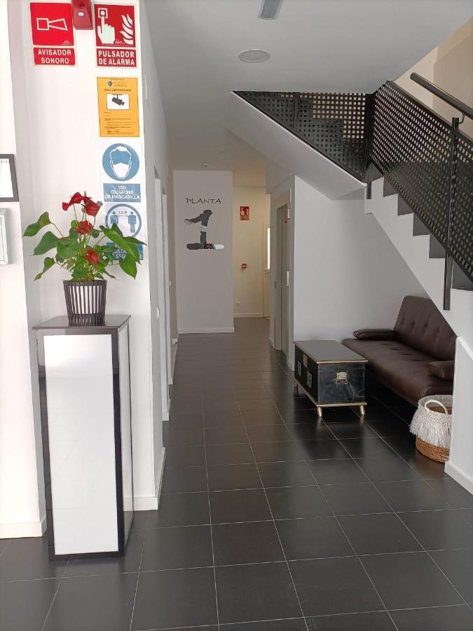 Hostal Las Encinas Вильявисьоса-де-Одон Экстерьер фото