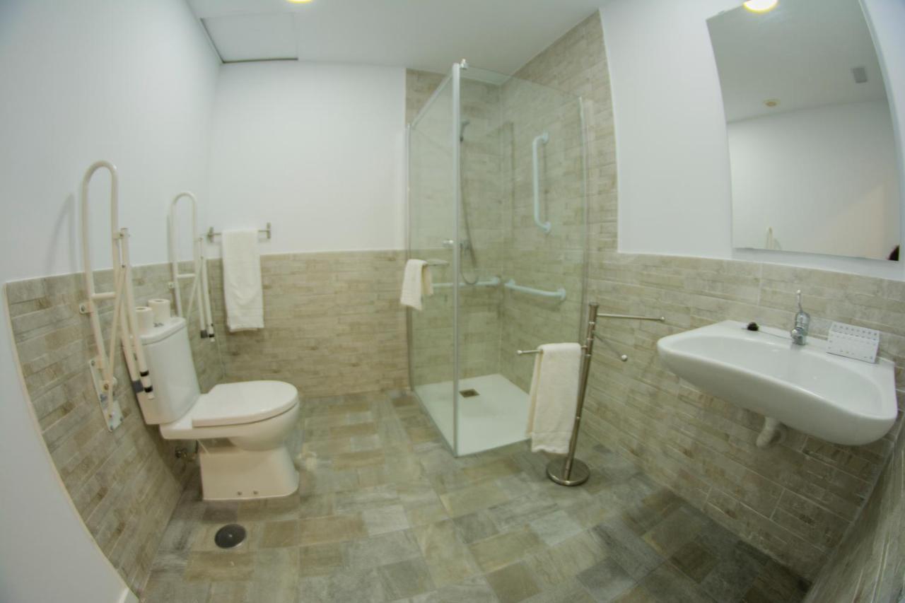 Hostal Las Encinas Вильявисьоса-де-Одон Экстерьер фото